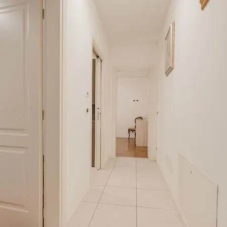 Lucrezia - 10 Min From & Free Parking Apartment
