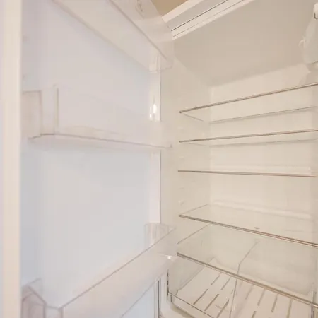 Apartament Lucrezia - 10 Min From & Free Parking